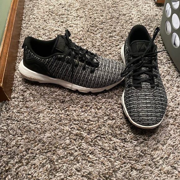 Womens Reebok memory tech sneakers - Picture 1 of 5